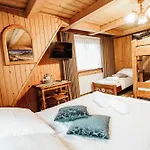 Bed & Breakfast Gosciniec Kukulka Z Jacuzzi Zakopane