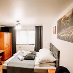 Gosciniec Kukulka Z Jacuzzi Bed & Breakfast Zakopane