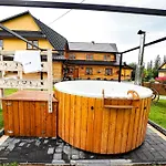 Bed & Breakfast Gosciniec Kukulka Z Jacuzzi 3*