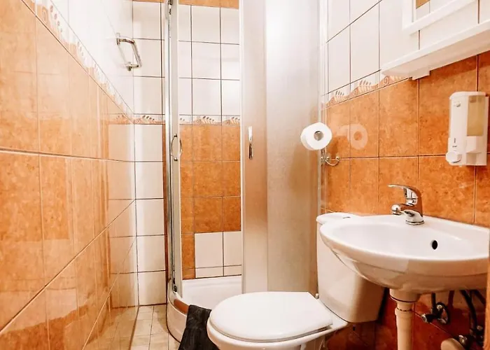 Bed & Breakfast Gosciniec Kukulka Z Jacuzzi Zakopane