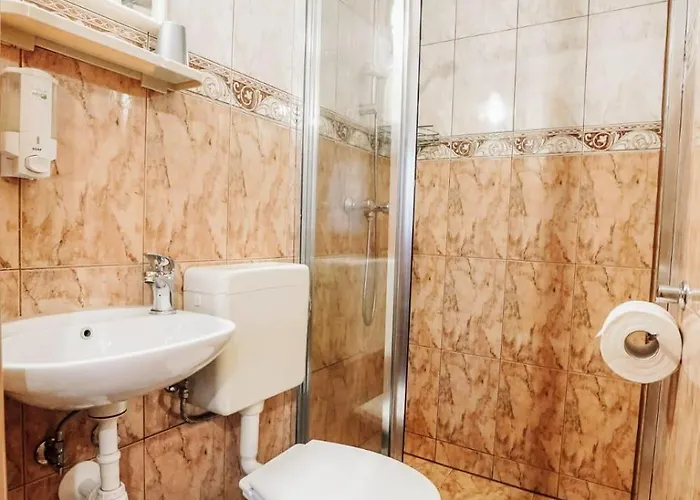 Bed & Breakfast Gosciniec Kukulka Z Jacuzzi