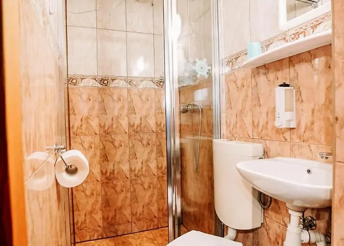 Bed & Breakfast Gosciniec Kukulka Z Jacuzzi Zakopane